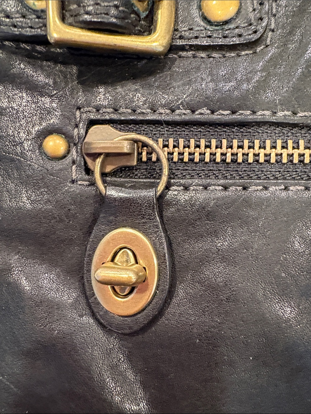 Coach Black Leather Shoulder Bag with Gold Hardware - Picture 4 of 13